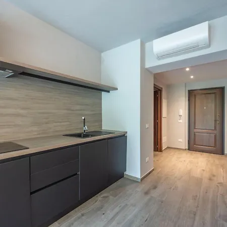 Via Di Francia Aparthotel