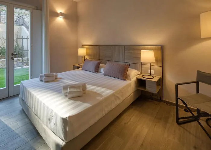 Via Di Francia 公寓式酒店 4*