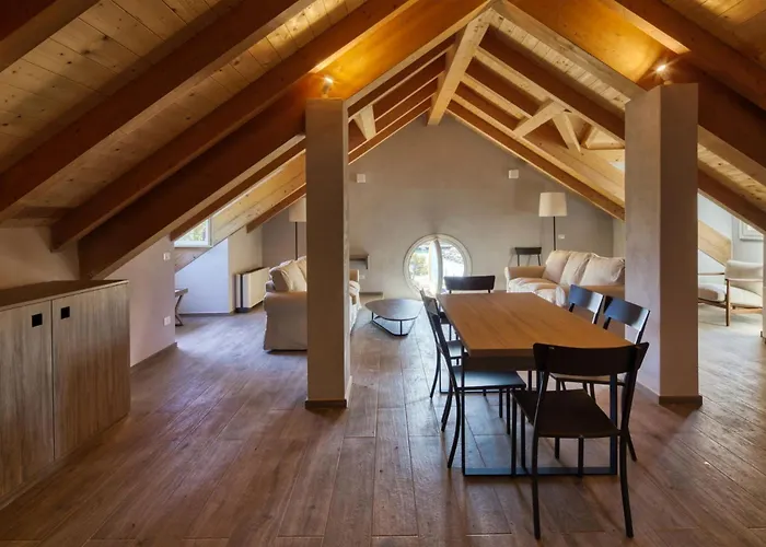 Aparthotel Via Di Francia 4*